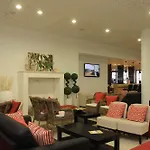 Marismare Apartments 