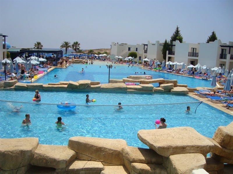 Marismare Resort Aya Napa